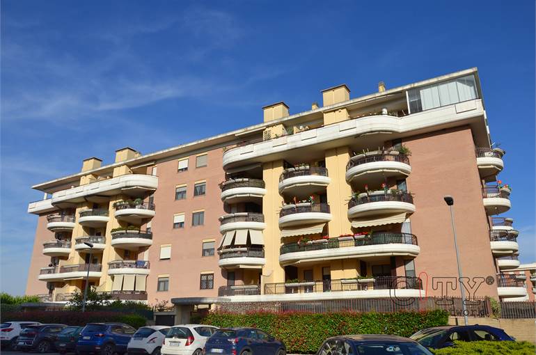 Facciata palazzina in cortina