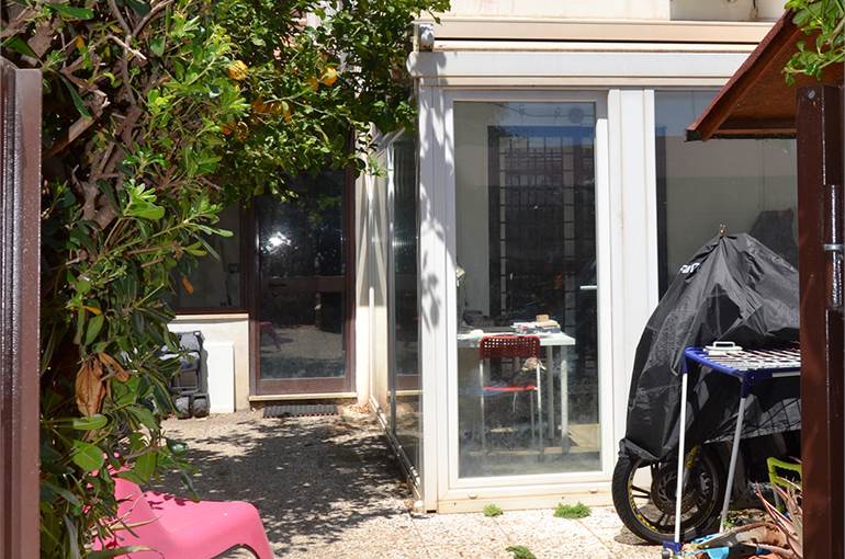 Prospetto davanti con veranda movibile