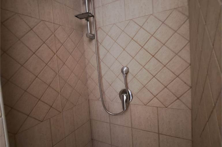 Bagno con doccia