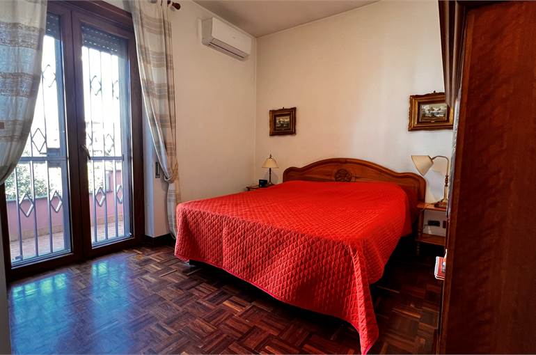 Camera matrimoniale piano primo