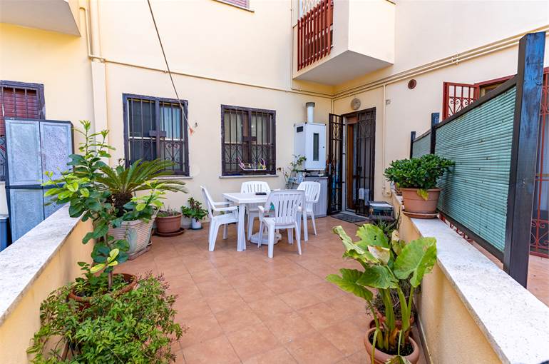 Giardino/Terrazza piastrellato