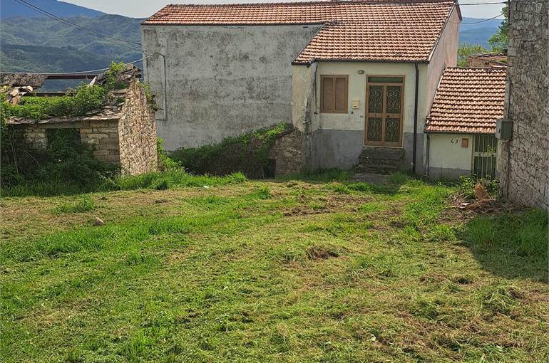 Corte esterna di proprietà