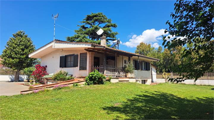 Ti consigliamo anche