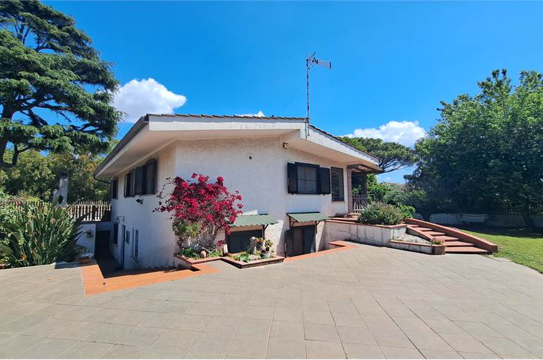 Vista panoramica  esterno villa