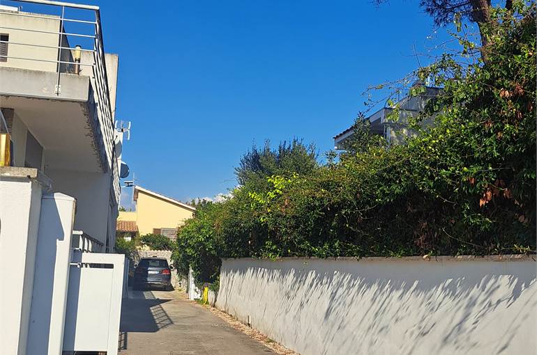 Vialetto comune di accesso carrabile e pedonale 