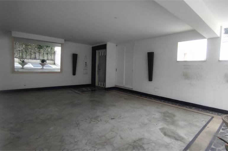 Portone condominiale