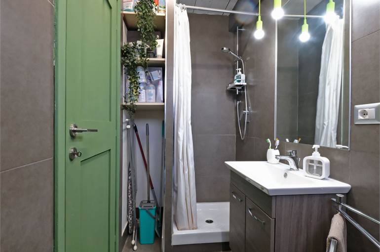 Bagno con doccia