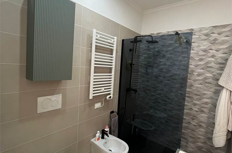 Bagno con doccia