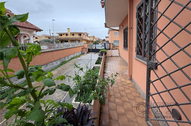 Infissi con grate di sicurezza