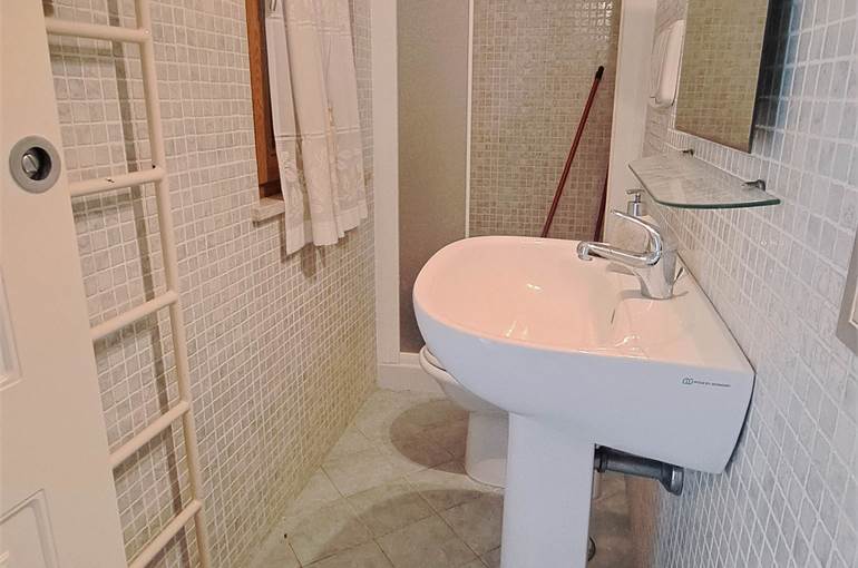 Bagnetto di servizio piano terra