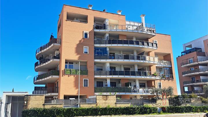 Pomezia Zona Sughereta, Attico panoramico vista mare con formula Rent to Buy