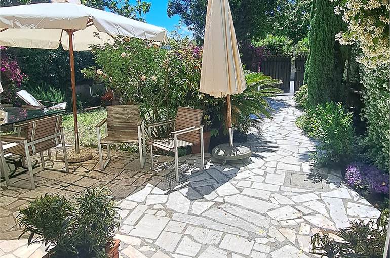 Giardino privato piano terra