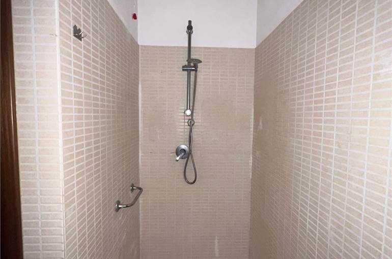 Bagno con doccia