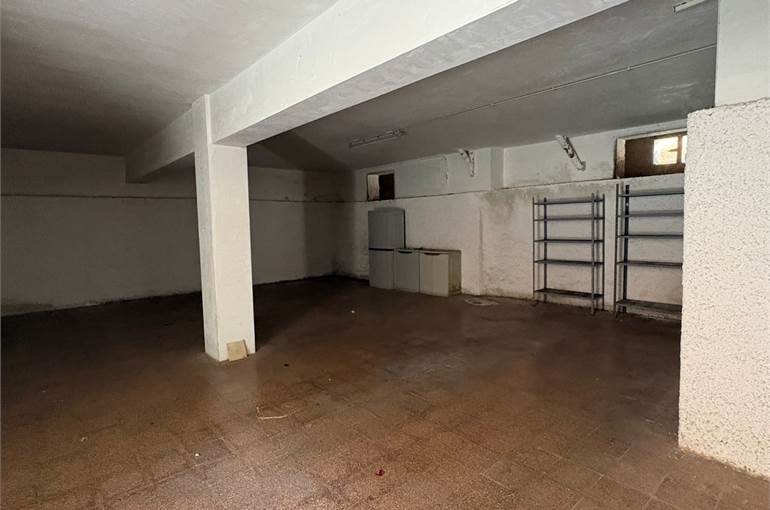 Posti auto coperti
