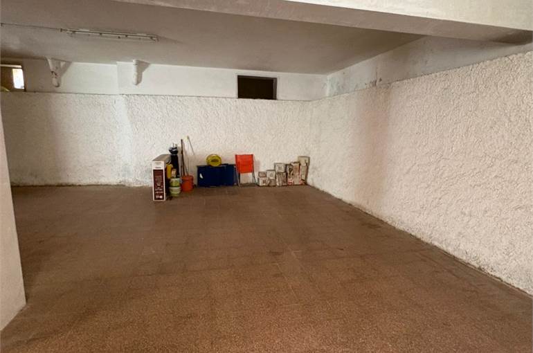 Posti auto coperti