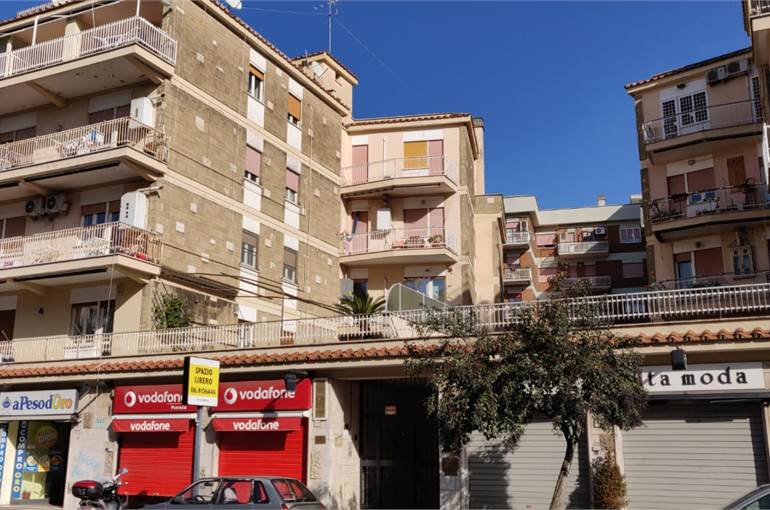 Fabbricati su Via Roma 