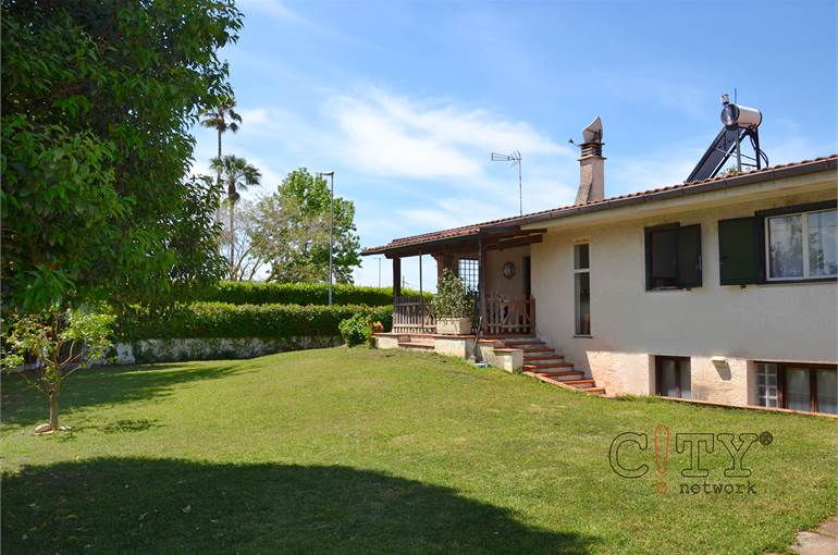 Panoramica giardino