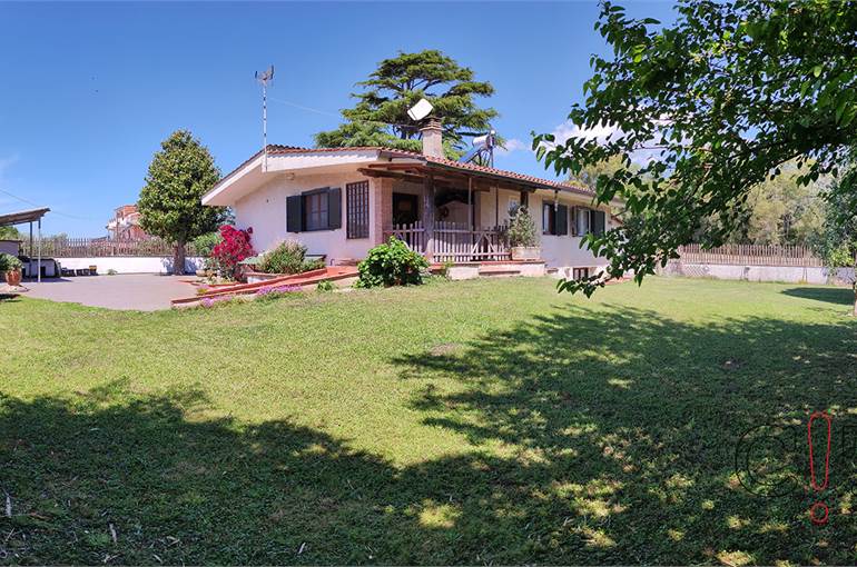 Panoramica giardino