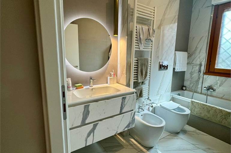 Bagno con vasca