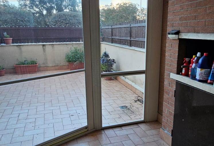 Esterno pavimentato
