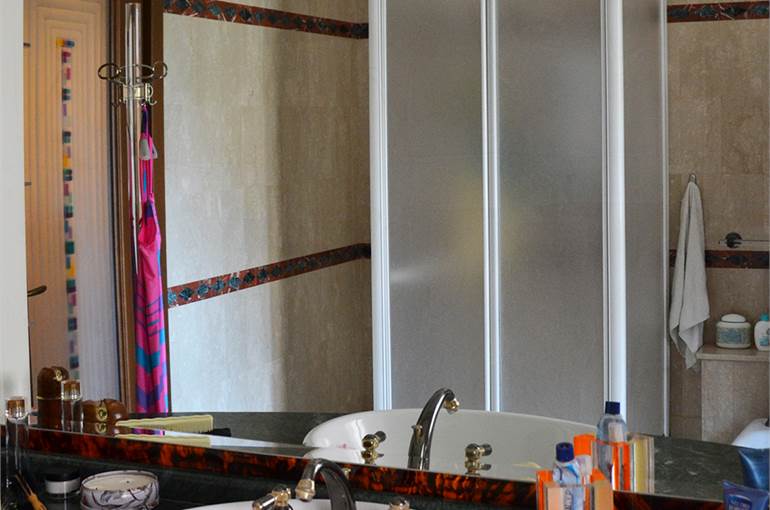 Bagno piano primo