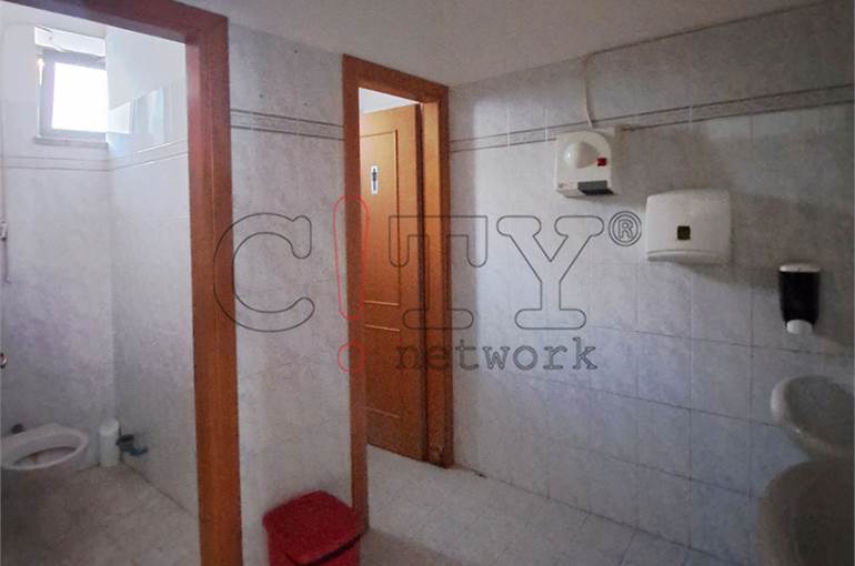 Bagno con antibagno