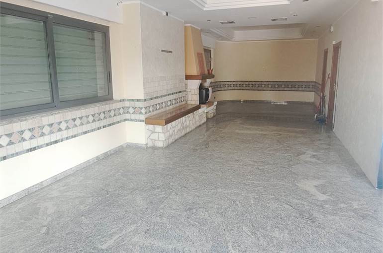 Zona esposizione e vendita