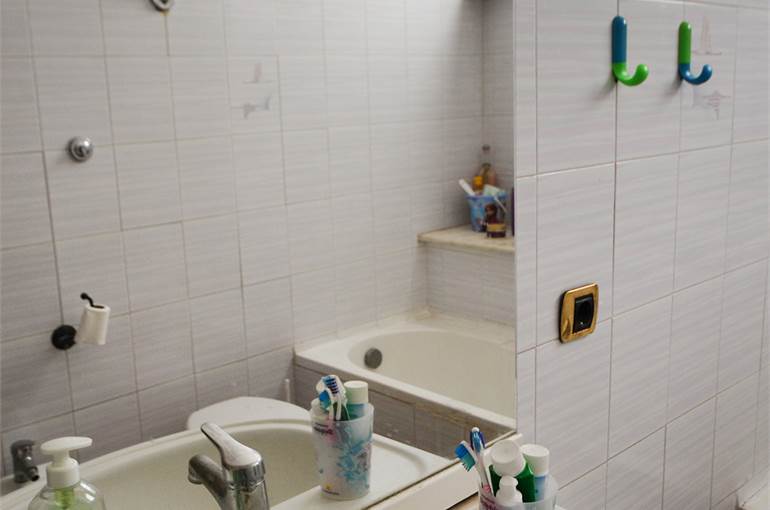Bagno con finestra 