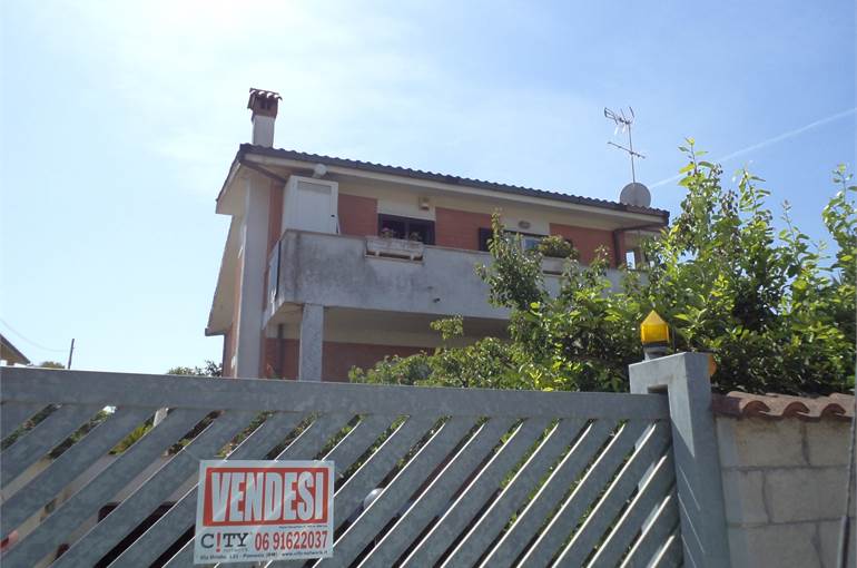 Esterno porzione di villa